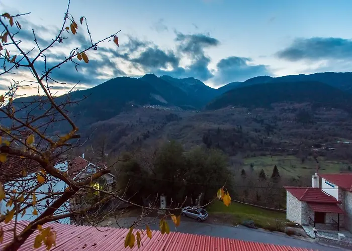 το ηλιοβασίλεμα 3* Mega Chorio