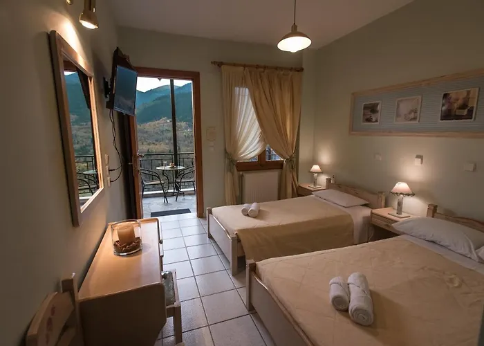 το ηλιοβασίλεμα 3* Mega Chorio